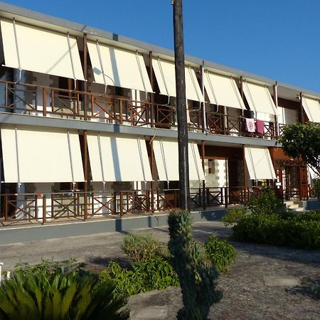 Circe Pansion Apartment Lixouri Bagian luar foto