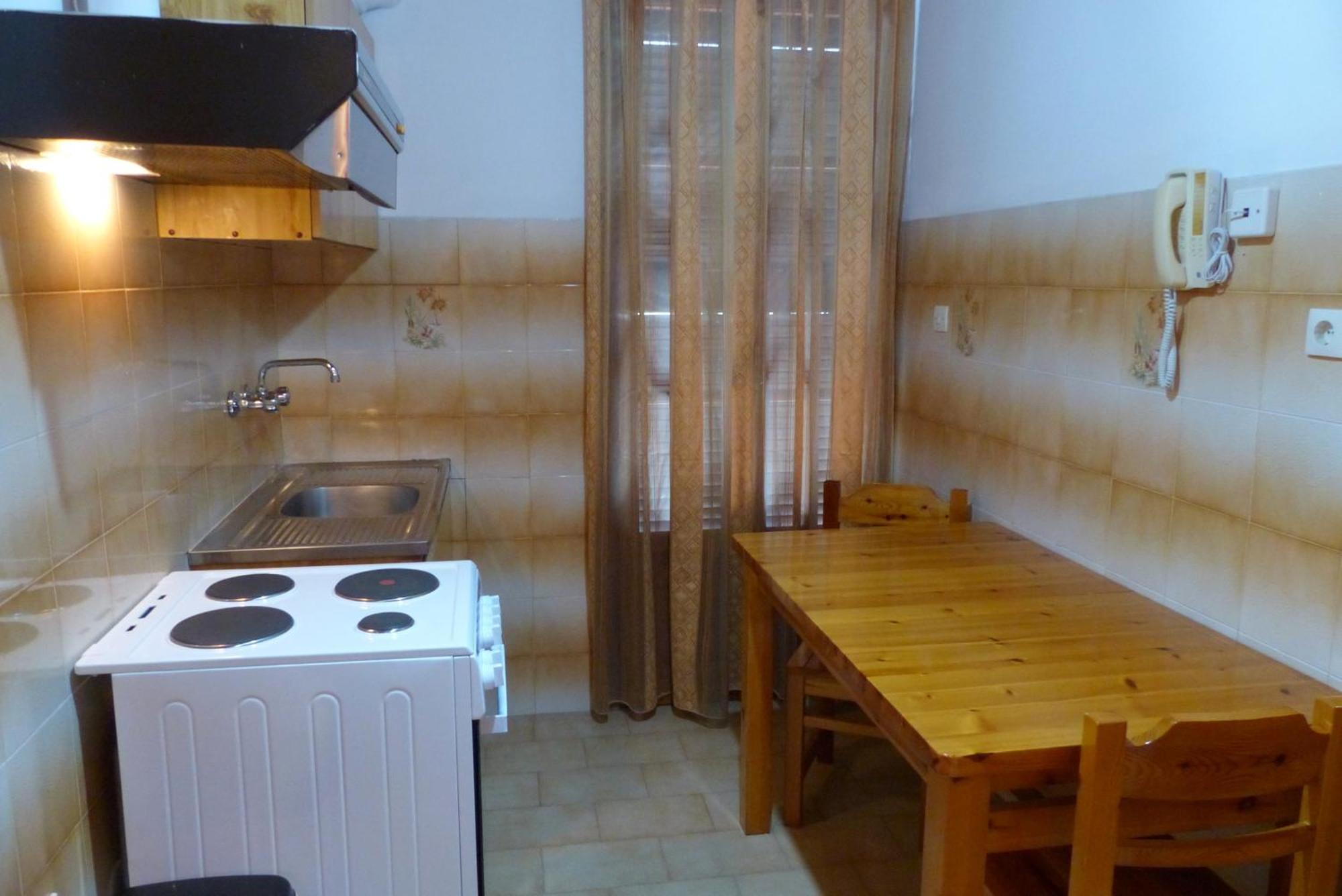 Circe Pansion Apartment Lixouri Bagian luar foto