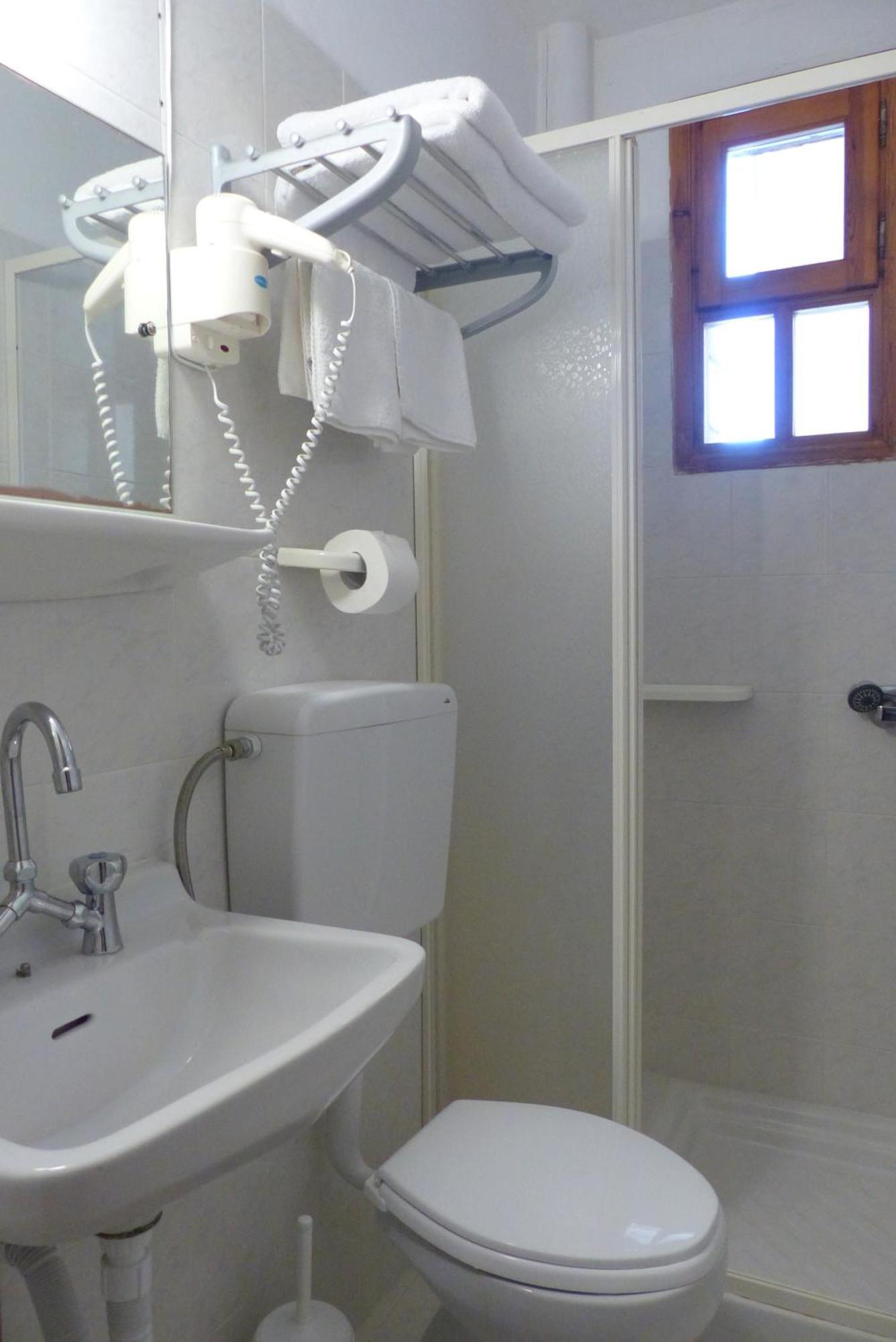 Circe Pansion Apartment Lixouri Bagian luar foto